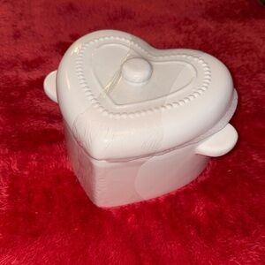 Target Valentines 2025 White Heart Shaped Bowl with Lid- Crock  *NEW*